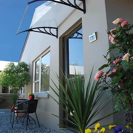 Almond Court Motel อเล็กซานดรา ภายนอก รูปภาพ
